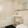Отель 1 Bedroom Flat in East London, фото 8