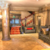 Отель Benedicts Hotel, фото 2