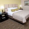 Отель Candlewood Suites Wichita East, an IHG Hotel, фото 4