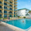 Отель Sunglow Resort 305 - One Bedroom Condo, фото 13