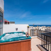 Отель Seashells Penthouse Hot Tub Seaview by Getaways Malta, фото 22