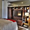 Отель Lavish 1 BR Condo for 2 people with private terrace by Happy Address, фото 3