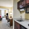 Отель Comfort Inn & Suites Greenwood, фото 10