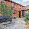 Отель Hayloft Cottage, фото 17