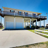 Отель Waterfront Paradise on Rollover Bay - 3 Br Home, фото 22