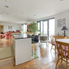 Отель Superb Apartment With Terrace Near the River in Putney by Underthedoormat, фото 11