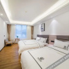 Отель Yingxue Light Luxury Hotel, фото 1