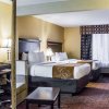 Отель Fairfield Inn & Suites by Marriott Greensboro Coliseum Area, фото 13