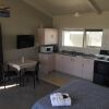 Отель Jack & Di's Lakefront Motel, фото 19