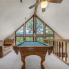 Отель Mountain Charm 3 Bedroom Home with Fireplace, фото 15