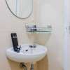 Отель Homey 2BR at Serpong Greenview Apartment, фото 14