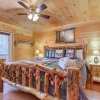 Отель Luxury Mountain Lodge - Private, Secluded, Great Location! 9 Bedroom Cabin by RedAwning, фото 8