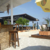 Отель Ninos on the Beach, фото 1