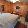 Отель La Grange Cabin - Two Bedroom Cabin, фото 3