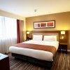Отель Holiday Inn London - Wembley, фото 6