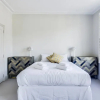 Отель Stylish 5 bed Home in Heart of Clapham, фото 4
