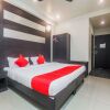 Отель OYO 14995 Hotel Starline Paltan Bazar, фото 12