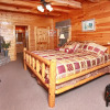 Отель Hullabaloo - Four Bedroom Cabin, фото 13