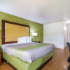 Отель Econo Lodge Airport near Billy Graham Parkway, фото 4
