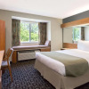 Отель Microtel Inn & Suites by Wyndham Brunswick, фото 5