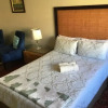 Отель At The Rocks Lodge, фото 29