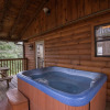 Отель Homespun Hospitality by Heritage Cabin Rentals, фото 21