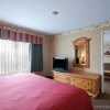 Отель Country Inn & Suites by Radisson, Cedar Falls, IA, фото 3