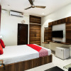 Отель P And P International by OYO Rooms, фото 4