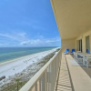 Отель Amazing Tropical Condo with Complimentary Beach Chairs and Umbrellas - Unit 0706 by RedAwning, фото 16