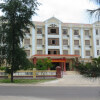 Отель Ban Mai Quang Binh Hotel в Донгхое