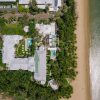 Отель Belle Escapes - Absolute Beachfront Apartment with Private Pool Alamanda Resort 
