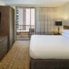 Отель Embassy Suites Waikiki Beach Walk, фото 5