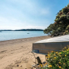 Отель Peaceful Picnic Bay - Surfdale Holiday Home, фото 8