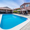 Отель Beautiful Home in Zaton With Wifi, Outdoor Swimming Pool and Heated Swimming Pool, фото 13