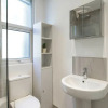 Отель Sleek 2BR flat in Hither Green, by Mountsfield Park, фото 9