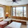 Отель Cascade Village 2 Bedroom Condo, Mere Steps to Chair Lift With Pool and Hot Tubs, фото 5