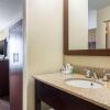 Отель Comfort Inn & Suites - Hannibal, фото 6