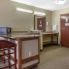 Отель Comfort Suites Grandville - Grand Rapids SW, фото 21