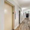 Отель Rideau 2Br Signature Apartment Free Parking 3, фото 19