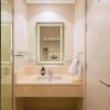 Отель Pleasant & Calming 1 BDR Mangroovy Free Pool & Beach Access, фото 7