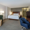 Отель Hampton Inn & Suites Saratoga Springs Downtown, фото 6