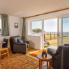 Отель Sunny Seafront Chalet - Sleeps 6, фото 15