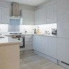 Отель Stunning 2 BD with Patio & Free Parking, фото 5