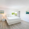 Отель Spacious Apartment with Marina Views, фото 2