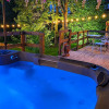 Отель Owl Lodge With Hot Tub and Massage Treatments, фото 8