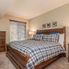 Отель Silver Bear 19 with Covered Parking, Walk to Canyon Lodge by RedAwning, фото 2