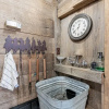 Отель Gorgeous Barn Cabin With Firepit 10min From Main St!, фото 7