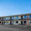 Отель Rodeway Inn & Suites, фото 1
