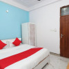 Отель Mohit International 2 By OYO Rooms, фото 24