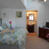 Отель Lake Valley Legends B&B, фото 3